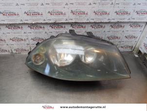 O152815 Gebruikte koplamp rechts Seat Cordoba
