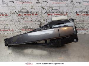 O152877 Gebruikte portiergreep 4deurs links-achter Opel Astra