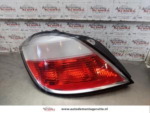 O152878 Gebruikte achterlicht links Opel Astra