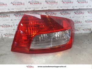 O153028 Gebruikte achterlicht rechts Peugeot 407