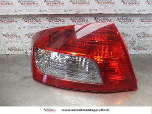 O153029 Gebruikte achterlicht links Peugeot 407