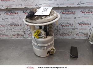 O153042 Gebruikte brandstofpomp elektrisch Peugeot 407