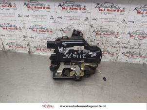 O153070 Gebruikte portierslot mechaniek 4deurs links-achter Seat Leon