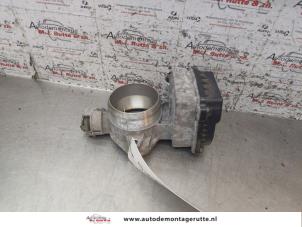 O153082 Gebruikte gasklephuis Peugeot 407