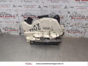 O153110 Gebruikte slotmechaniek portier 4deurs rechts-voor Seat Ibiza