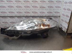 O153153 Gebruikte koplamp links Mazda 5.