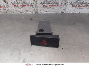 O153317 Gebruikte paniekverlichtings schakelaar Chevrolet Epica