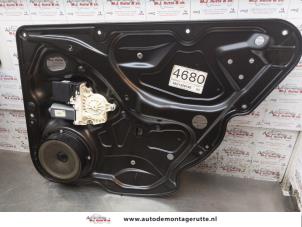 O153379 Gebruikte raammechaniek 4deurs rechts-achter Volkswagen Passat