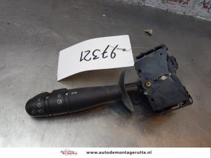 O153414 Gebruikte schakelaar richtingaanwijzer Opel Vivaro