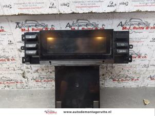 O153421 Gebruikte display interieur Volvo V70