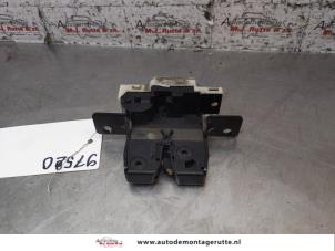 O153499 Gebruikte slotmechaniek achterklep Renault Megane Scenic