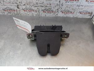 O153552 Gebruikte achterklep slotmechaniek Opel Astra