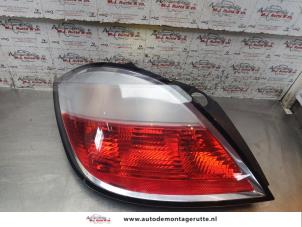 O153873 Gebruikte achterlicht links Opel Astra