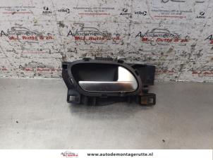 O153897 Gebruikte portiergreep 4deurs rechts-achter Peugeot 208