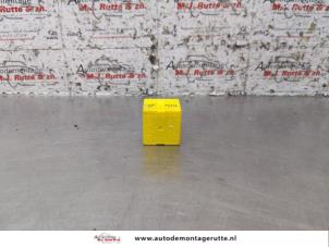 O153903 Gebruikte relais Peugeot 208