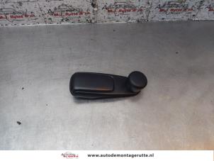 O153905 Gebruikte raamslinger Peugeot 208