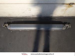 O154010 Gebruikte bumperdeel midden-achter Mercedes Vito