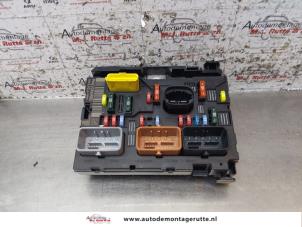 O154212 Gebruikte zekeringkast Peugeot 207