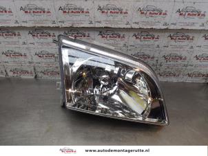 O154236 Gebruikte rechter koplamp Mitsubishi Space Star