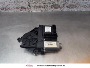 O154263 Gebruikte portierruitmotor Volkswagen Caddy