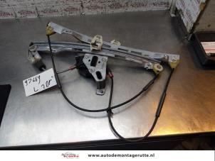 O154300 Gebruikte ruitmechaniek 2deurs links-voor Peugeot 206 PLUS