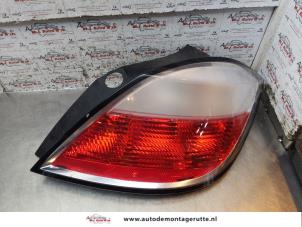 O154399 Gebruikte achterlicht rechts Opel Astra
