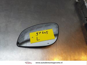 Gebruikte Spiegelglas links Opel Signum (F48) 1.8 16V Prijs op aanvraag aangeboden door Autodemontage M.J. Rutte B.V.