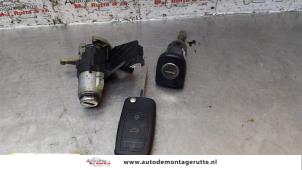 O154575 Gebruikte portierslot cilinder rechts Volkswagen Polo