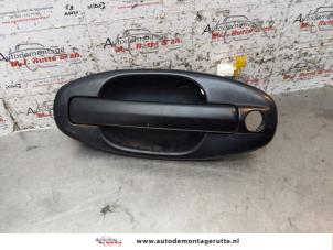O154656 Gebruikte deurgreep 4deurs links-voor Hyundai Santafe