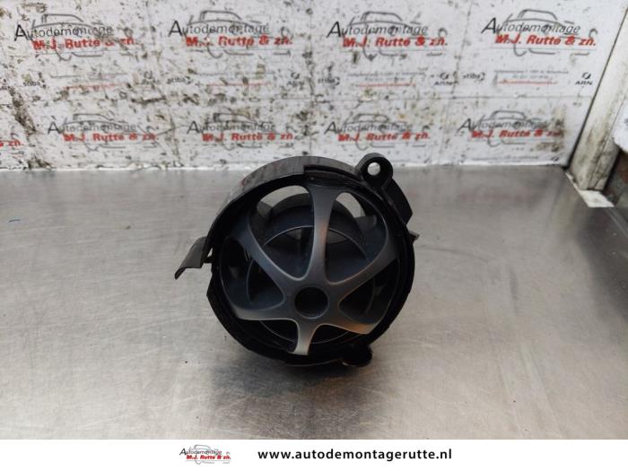 Gebruikte Luchtrooster zijkant Ford KA O154708