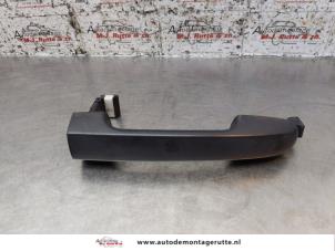 O154738 Gebruikte portiergreep 4deurs links-achter Kia Cee'D