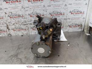 O154784 Gebruikte startmotor Peugeot 208