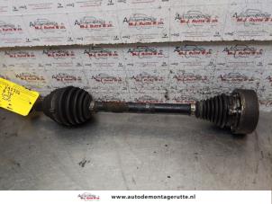 O154820 Gebruikte cardanas links-voor (vwa) Volkswagen Golf