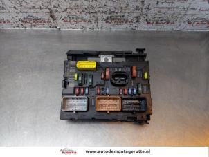 O154857 Gebruikte zekeringkast Peugeot 207