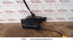 O154962 Gebruikte deurslot mechaniek 4deurs rechts-achter Peugeot 207