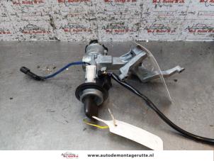 O155029 Gebruikte kontaktslot+sleutel Daihatsu Young RV