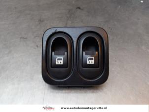 O155057 Gebruikte schuifdeur schakelaar Peugeot 1007