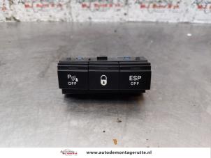 O155058 Gebruikte schakelaar esp Peugeot 1007