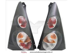 O9990000077 Nieuwe achterlicht rechts Peugeot 107