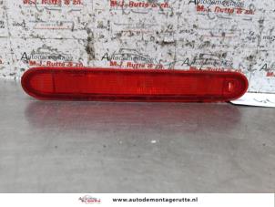 O155179 Gebruikte extra remlicht midden Renault Kangoo