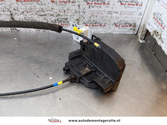 Gebruikte Portierslot Mechaniek 4Deurs links-voor Nissan Micra O155196