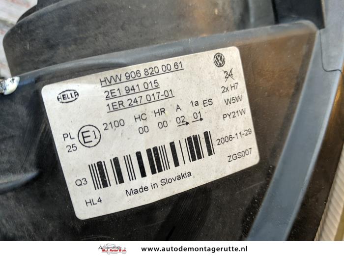 Koplamp links van een Volkswagen Crafter 2.5 TDI 30/32/35/46/50 2007