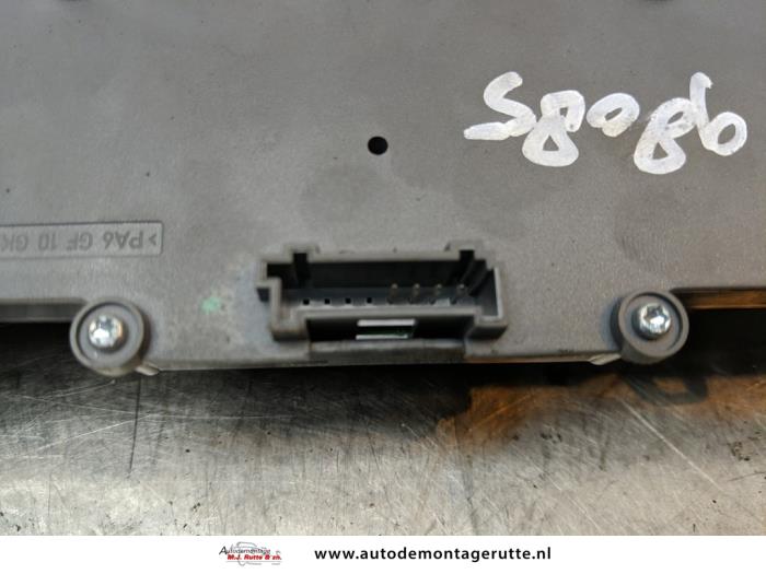 Alarmlicht Schakelaar van een Volkswagen Crafter 2.5 TDI 30/32/35/46/50 2007