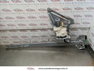 O155276 Gebruikte ruitmechaniek 2deurs rechts-voor Volkswagen Crafter