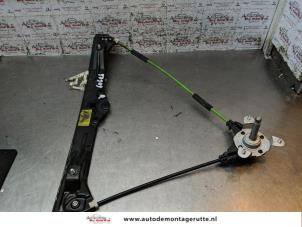 O155294 Gebruikte ruitmechaniek 2deurs rechts-voor Ford KA