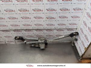 O155403 Gebruikte ruitenwismotor+mechaniek Mazda 3.