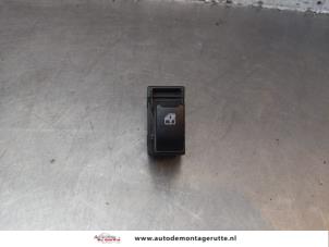 O155706 Gebruikte schakelaar elektrisch raam Chevrolet Spark