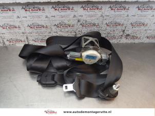 O155961 Gebruikte gordelspanner rechts Ford KA