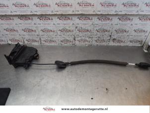 O156021 Gebruikte portierslot mechaniek 4deurs rechts-voor Renault Captur