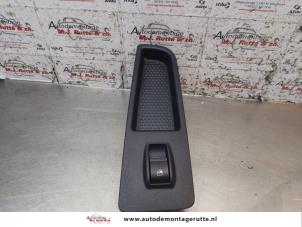 O156079 Gebruikte ruit schakelaar elektrisch Lancia Delta